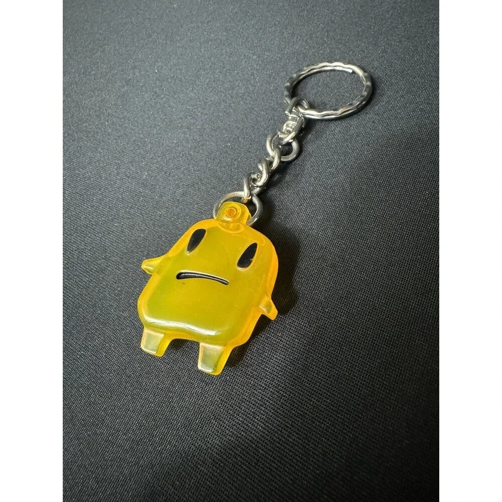1997 Tamagotchi Yellow Sad Face Keychain McDonald's Happy Meal Emoji Vintage 90s - Picture 2 of 5